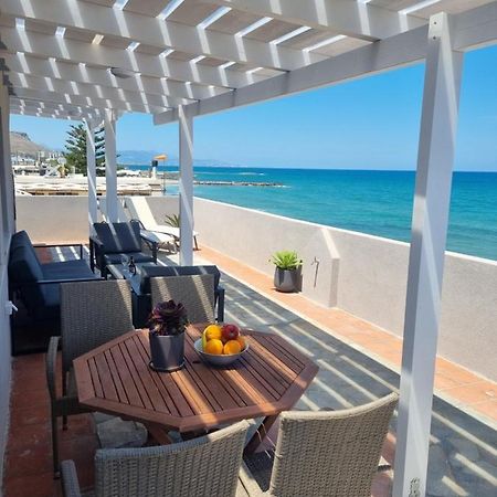 Astra Sea View Apartment, Sea Front Kokkini Hani 外观 照片